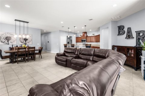 Casa en venta en DeLand, Florida, 4 dormitorios, 183.2 m2 № 2134365 - foto 5