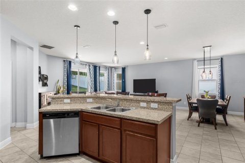 Casa en venta en DeLand, Florida, 4 dormitorios, 183.2 m2 № 2134365 - foto 12