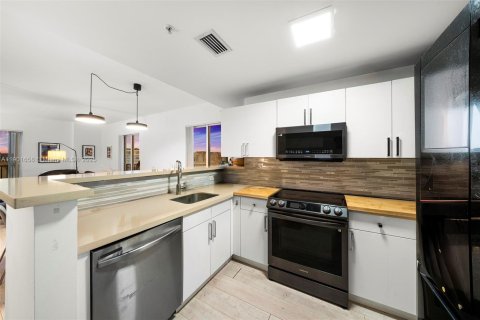 Купить кондоминиум в Корал-Гейблс, Флорида 2 спальни, 109.53м2, № 1953212 - фото 7