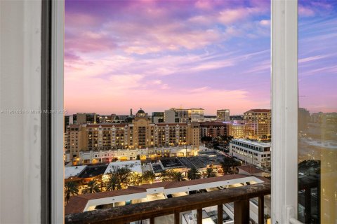 Купить кондоминиум в Корал-Гейблс, Флорида 2 спальни, 109.53м2, № 1953212 - фото 27