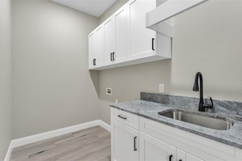 Casa en venta en Lakeland, Florida, 4 dormitorios, 279.45 m2 № 2229616 - foto 18