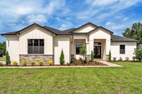 Casa en Lakeland, Florida 4 dormitorios, 279.45 m2 № 2229616