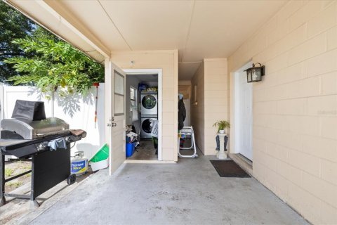Casa en venta en Tampa, Florida, 4 dormitorios, 149.02 m2 № 1774752 - foto 4
