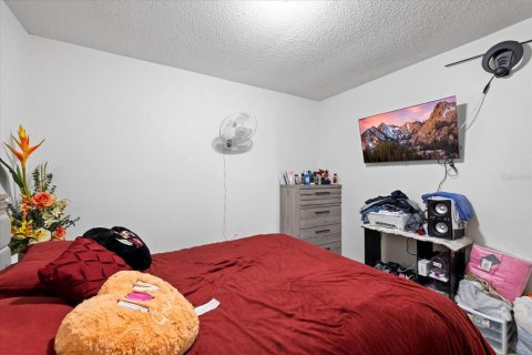 Casa en venta en Tampa, Florida, 4 dormitorios, 149.02 m2 № 1774752 - foto 15