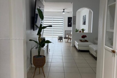 Casa en venta en Homestead, Florida, 3 dormitorios, 157.93 m2 № 2055404 - foto 28