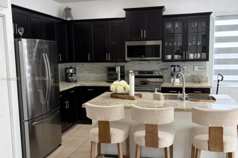 Casa en venta en Homestead, Florida, 3 dormitorios, 157.93 m2 № 2055404 - foto 9