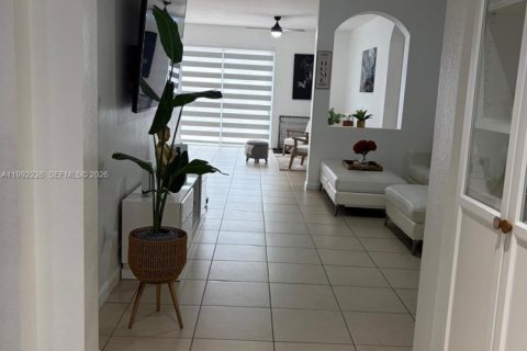 Casa en venta en Homestead, Florida, 3 dormitorios, 157.93 m2 № 2055404 - foto 30