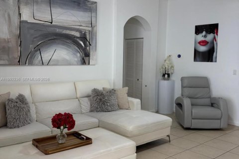 Casa en venta en Homestead, Florida, 3 dormitorios, 157.93 m2 № 2055404 - foto 15