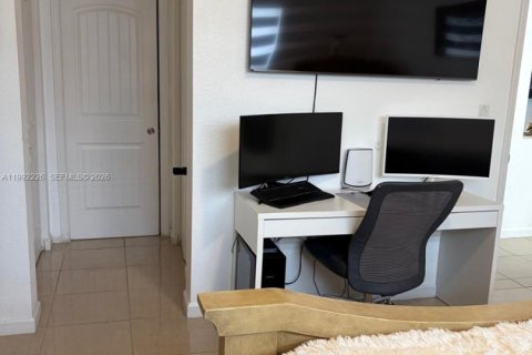 Casa en venta en Homestead, Florida, 3 dormitorios, 157.93 m2 № 2055404 - foto 7