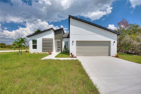 Villa ou maison à Poinciana, Floride 4 chambres, 155.15 m2 № 2373234