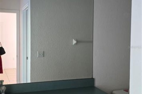 Снять в аренду виллу или дом в Дэвенпорт, Флорида 5 спален, 166.3м2, № 2104173 - фото 7