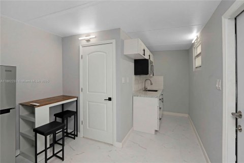 Casa en venta en Miami, Florida, 4 dormitorios, 160.81 m2 № 1890271 - foto 23