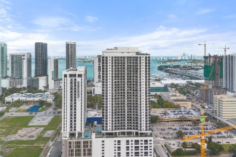 Copropriété à vendre à Miami, Floride: 2 pièces № 1990401 - photo 1