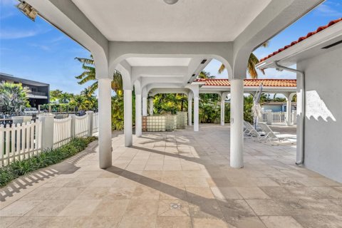 Casa en venta en North Miami, Florida, 5 dormitorios, 363.06 m2 № 1483174 - foto 29