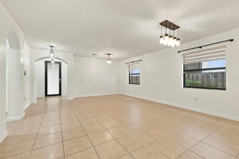 Villa ou maison à louer à Miami, Floride: 3 chambres, 171.31 m2 № 2376202 - photo 10