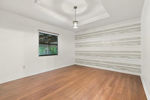 Villa ou maison à louer à Miami, Floride: 3 chambres, 171.31 m2 № 2376202 - photo 21