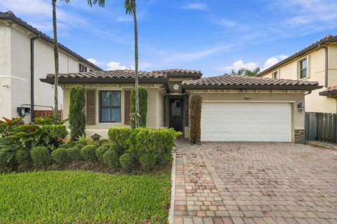 Villa ou maison à louer à Miami, Floride: 3 chambres, 171.31 m2 № 2376202 - photo 4