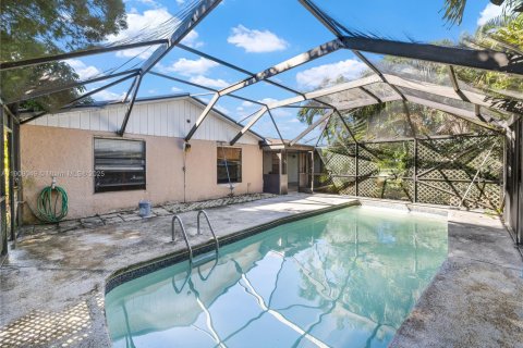 House in Royal Palm Beach, Florida 3 bedrooms, 142.33 sq.m. № 1964408 - photo 30