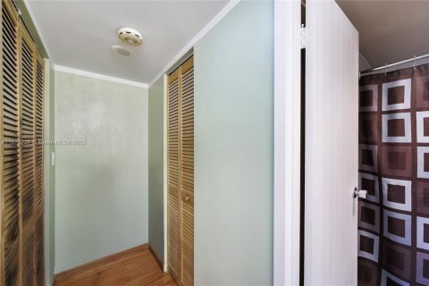 Купить кондоминиум в Авентура, Флорида 2 спальни, 92.53м2, № 1895321 - фото 30
