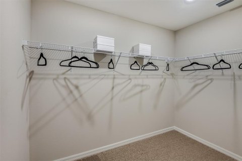 Townhouse in Haines City, Florida 4 bedrooms, 173.36 sq.m. № 1873161 - photo 21