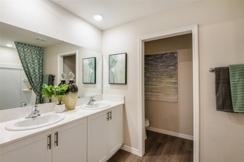 Townhouse in Haines City, Florida 4 bedrooms, 173.36 sq.m. № 1873161 - photo 22