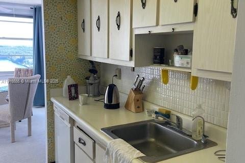Copropriété à vendre à Sunny Isles Beach, Floride: 1 chambre, 102.56 m2 № 2062038 - photo 13