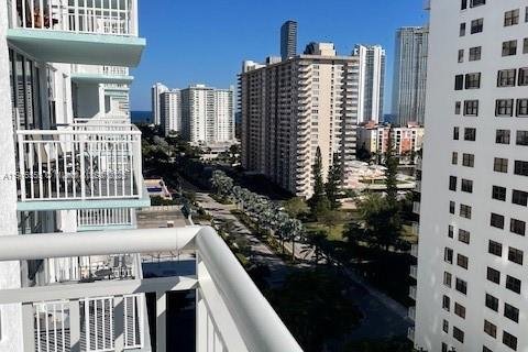 Copropriété à vendre à Sunny Isles Beach, Floride: 1 chambre, 102.56 m2 № 2062038 - photo 16