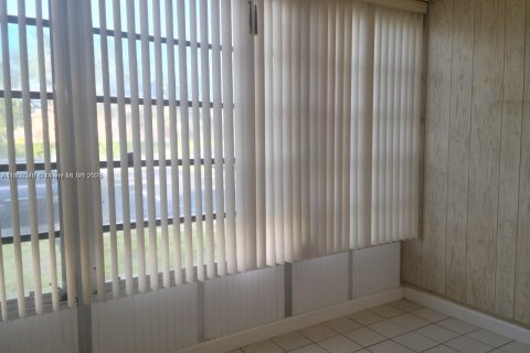 Copropriété à vendre à North Lauderdale, Floride: 1 chambre, 75.25 m2 № 1935505 - photo 15
