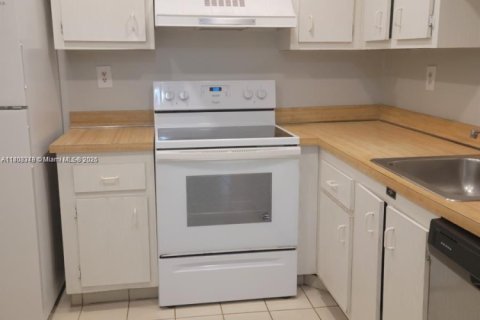 Copropriété à vendre à North Lauderdale, Floride: 1 chambre, 75.25 m2 № 1935505 - photo 6