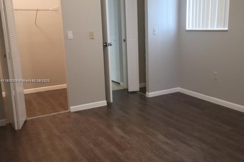 Copropriété à vendre à North Lauderdale, Floride: 1 chambre, 75.25 m2 № 1935505 - photo 14