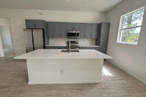 Снять в аренду виллу или дом в Лихай-Эйкерс, Флорида 4 спальни, № 1946356 - фото 8