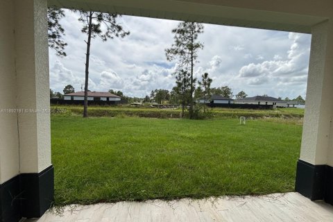 Снять в аренду виллу или дом в Лихай-Эйкерс, Флорида 4 спальни, № 1946356 - фото 26