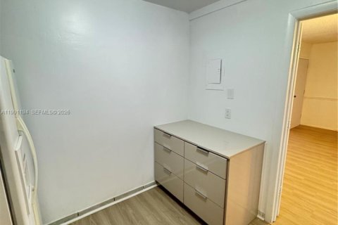 Снять в аренду кондоминиум в Лодерхилл, Флорида 2 спальни, 90.3м2, № 2063385 - фото 4