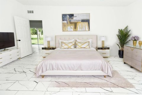 Casa en venta en Apopka, Florida, 3 dormitorios, 189.43 m2 № 2157785 - foto 12