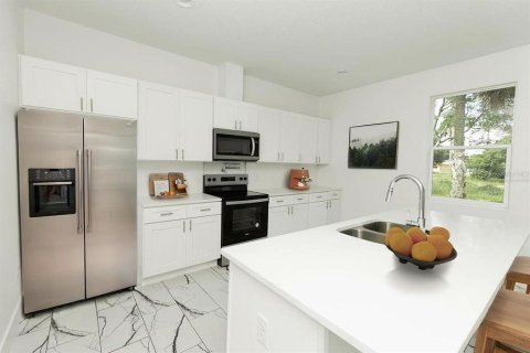 Casa en venta en Apopka, Florida, 3 dormitorios, 189.43 m2 № 2157785 - foto 7
