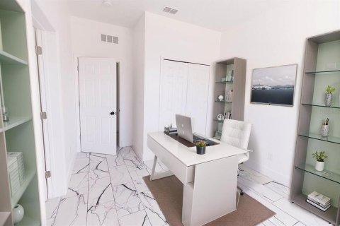 Casa en venta en Apopka, Florida, 3 dormitorios, 189.43 m2 № 2157785 - foto 4