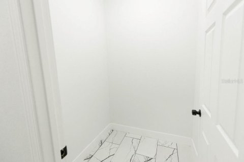 Casa en venta en Apopka, Florida, 3 dormitorios, 189.43 m2 № 2157785 - foto 24