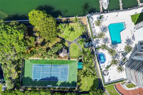 Copropriété à vendre à Miami Beach, Floride: 3 chambres, 266.44 m2 № 1950154 - photo 17