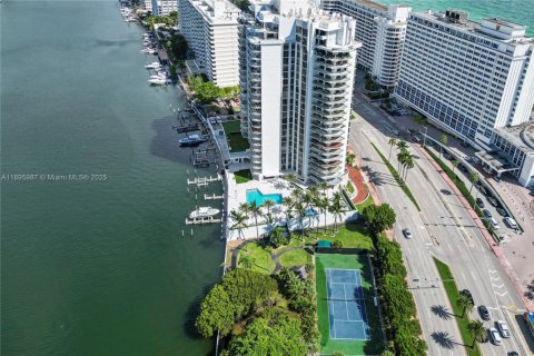 Copropriété à vendre à Miami Beach, Floride: 3 chambres, 266.44 m2 № 1950154 - photo 16