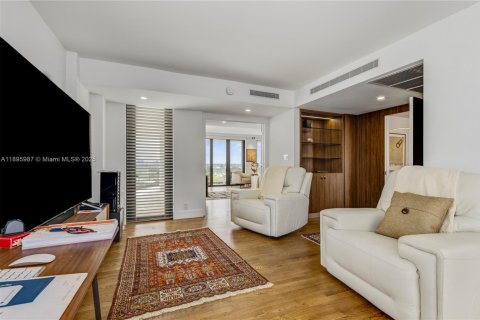 Copropriété à vendre à Miami Beach, Floride: 3 chambres, 266.44 m2 № 1950154 - photo 30