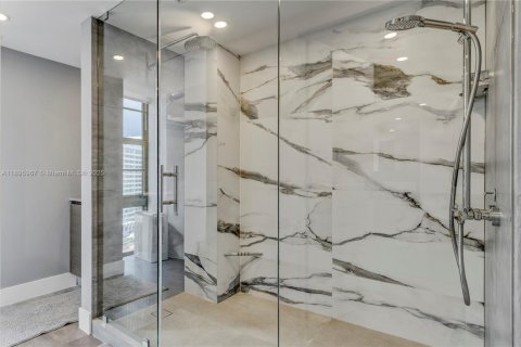 Copropriété à vendre à Miami Beach, Floride: 3 chambres, 266.44 m2 № 1950154 - photo 26