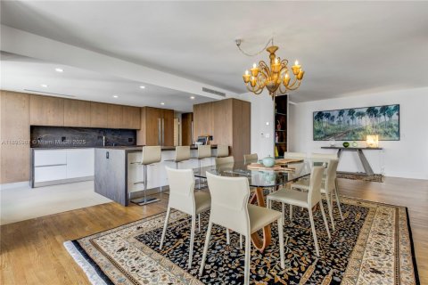 Copropriété à vendre à Miami Beach, Floride: 3 chambres, 266.44 m2 № 1950154 - photo 12