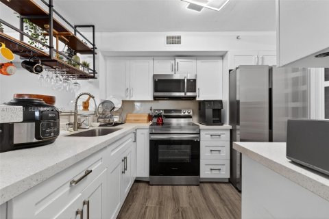 Купить кондоминиум в Мирамар, Флорида 3 спальни, 104.52м2, № 2032635 - фото 11