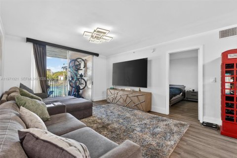 Купить кондоминиум в Мирамар, Флорида 3 спальни, 104.52м2, № 2032635 - фото 8