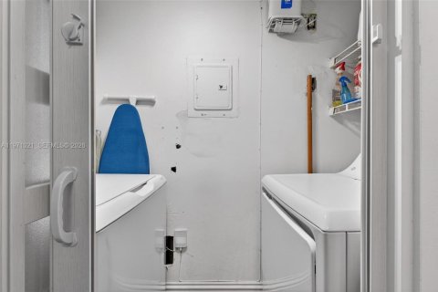 Купить кондоминиум в Мирамар, Флорида 3 спальни, 104.52м2, № 2032635 - фото 15