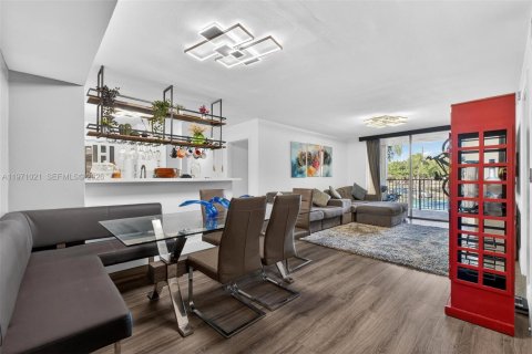 Купить кондоминиум в Мирамар, Флорида 3 спальни, 104.52м2, № 2032635 - фото 3