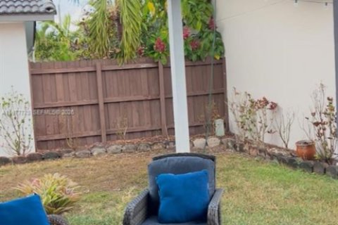 Casa en venta en Miami, Florida, 3 dormitorios, 133.5 m2 № 2042360 - foto 30