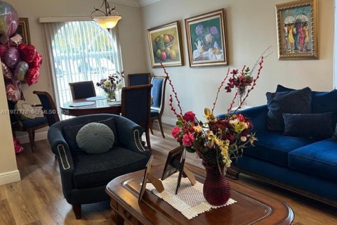 Casa en venta en Miami, Florida, 3 dormitorios, 133.5 m2 № 2042360 - foto 7