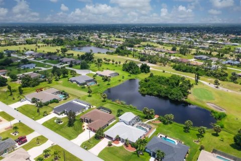 Casa en venta en Rotonda, Florida, 4 dormitorios, 242.38 m2 № 1888441 - foto 2
