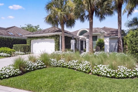 House in Wellington, Florida 3 bedrooms, 222.87 sq.m. № 2387180